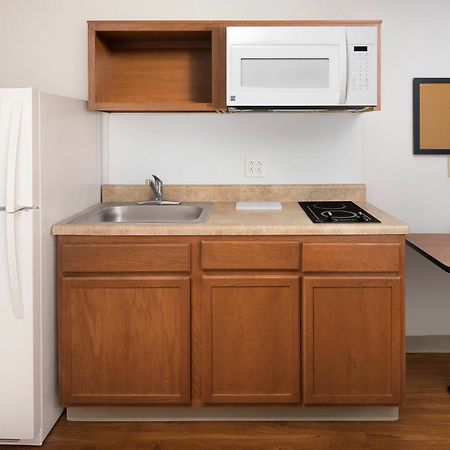 Extended Stay America Select Suites - Cleveland - Airport Fairview Park Exteriér fotografie