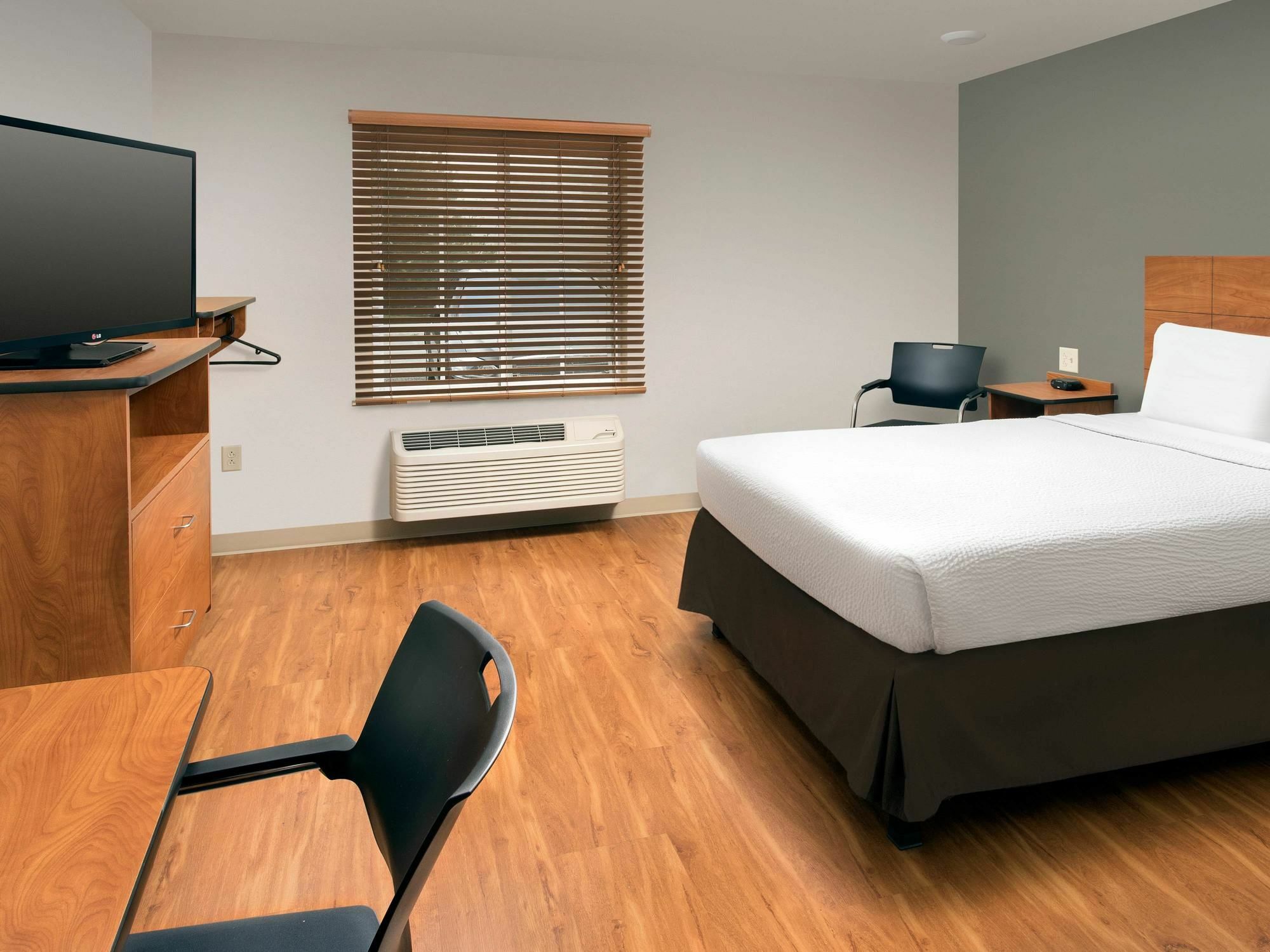 Extended Stay America Select Suites - Cleveland - Airport Fairview Park Exteriér fotografie